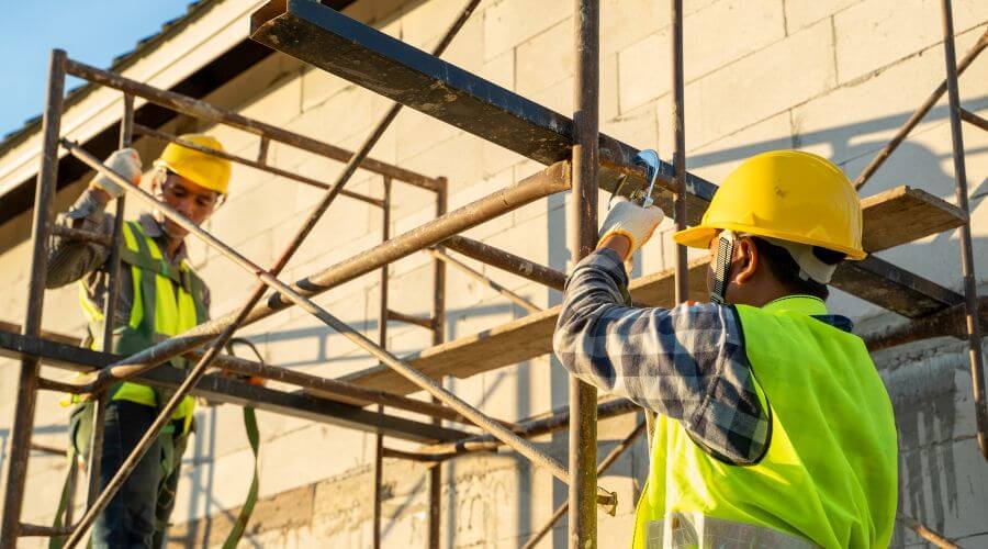 Professional fairlawn roofing services in Saranac, MI